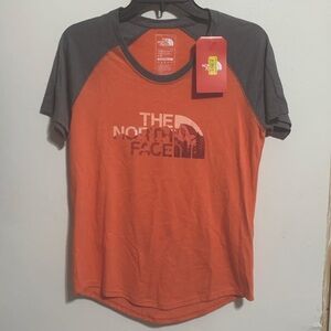 The North Face Tee NWT